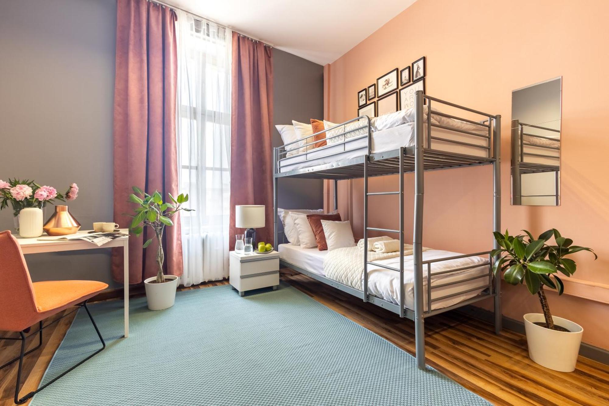 Hostel Krasnal Market Square Wroclaw Exterior photo